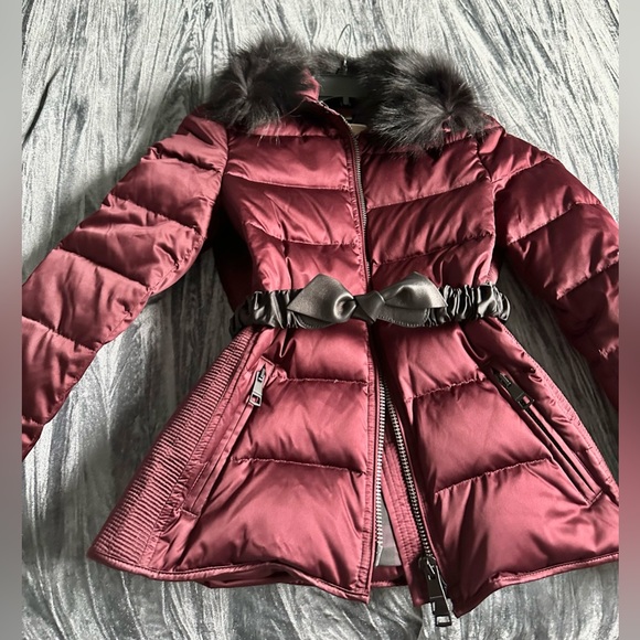 Brand New Burberry Jacket ! Original tag includes. Size 2 - Picture 2 of 16